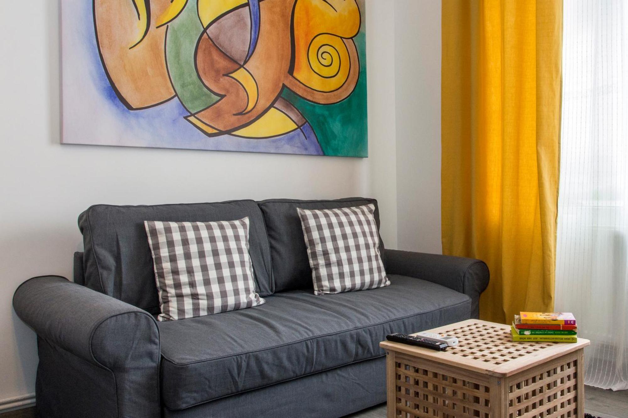Old Town Premium Apartment By Mrg Bucharest Exterior photo